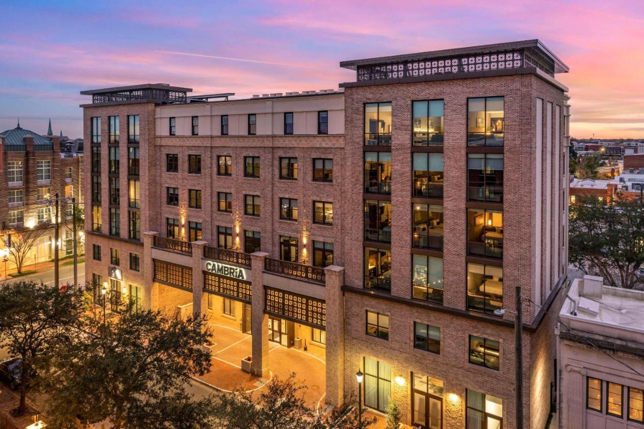 Cambria Hotel Savannah Downtown Historic District ภายนอก รูปภาพ