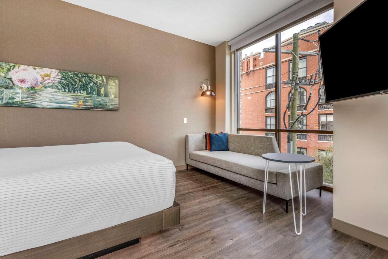 Cambria Hotel Savannah Downtown Historic District ภายนอก รูปภาพ